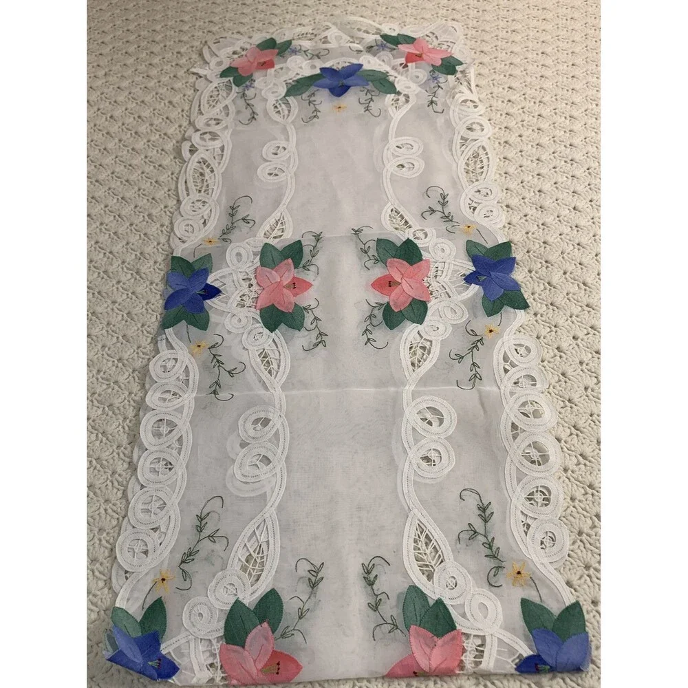 Set Vintage Organdy Appliqué 8 Placemats 1 Table Runner Flowers Cut Outs